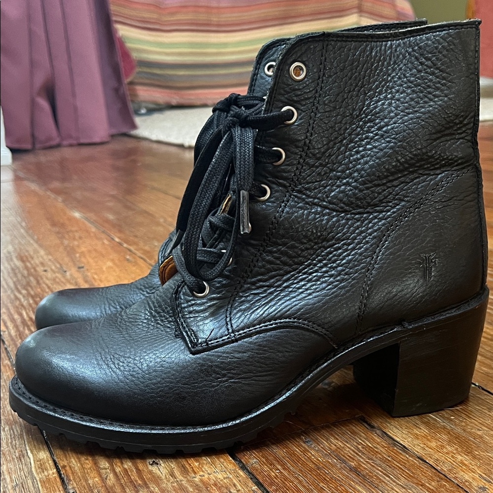 Frye Black Leather Lace-Up Ankle Boots